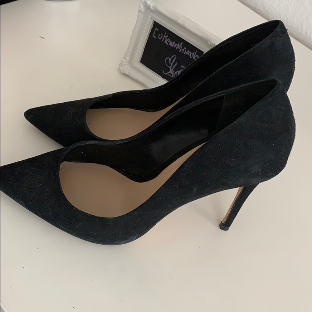 🧧sold🧧Aldo suede black pump-8 - Picture 2 of 7
